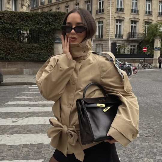 Damen Kurz-Trench mit hohem Stehkragen, doppelreihiger Knopfleiste & Taillengürtel Shop Nory