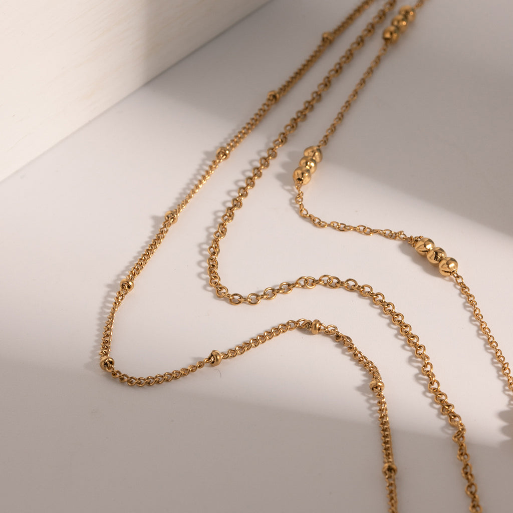 Damen Mehrlagige Halskette mit filigranen Gliederketten und zarten Detailverzierungen Shop Nory