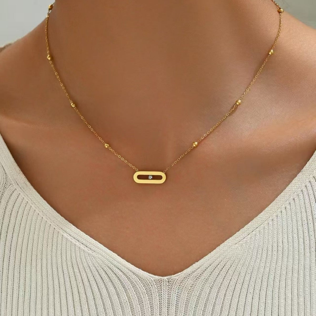 Damen Halskette mit modernem Oval- und Zirkonia-Anhänger Shop Nory