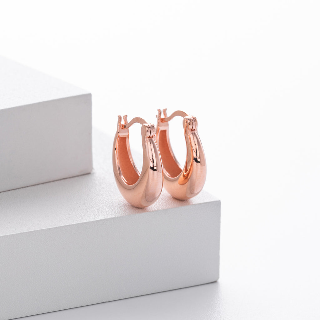 Damen Creolenohrringe aus hochwertigem 925 Sterling Silber mit modernem Design Shop Nory