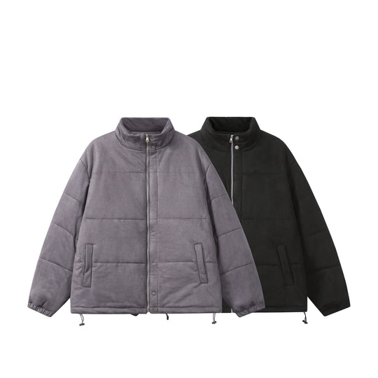 Unisex Boxy‑Steppjacke im Samtfinish mit hohem Funnelkragen und verstellbarem Saum Shop Nory