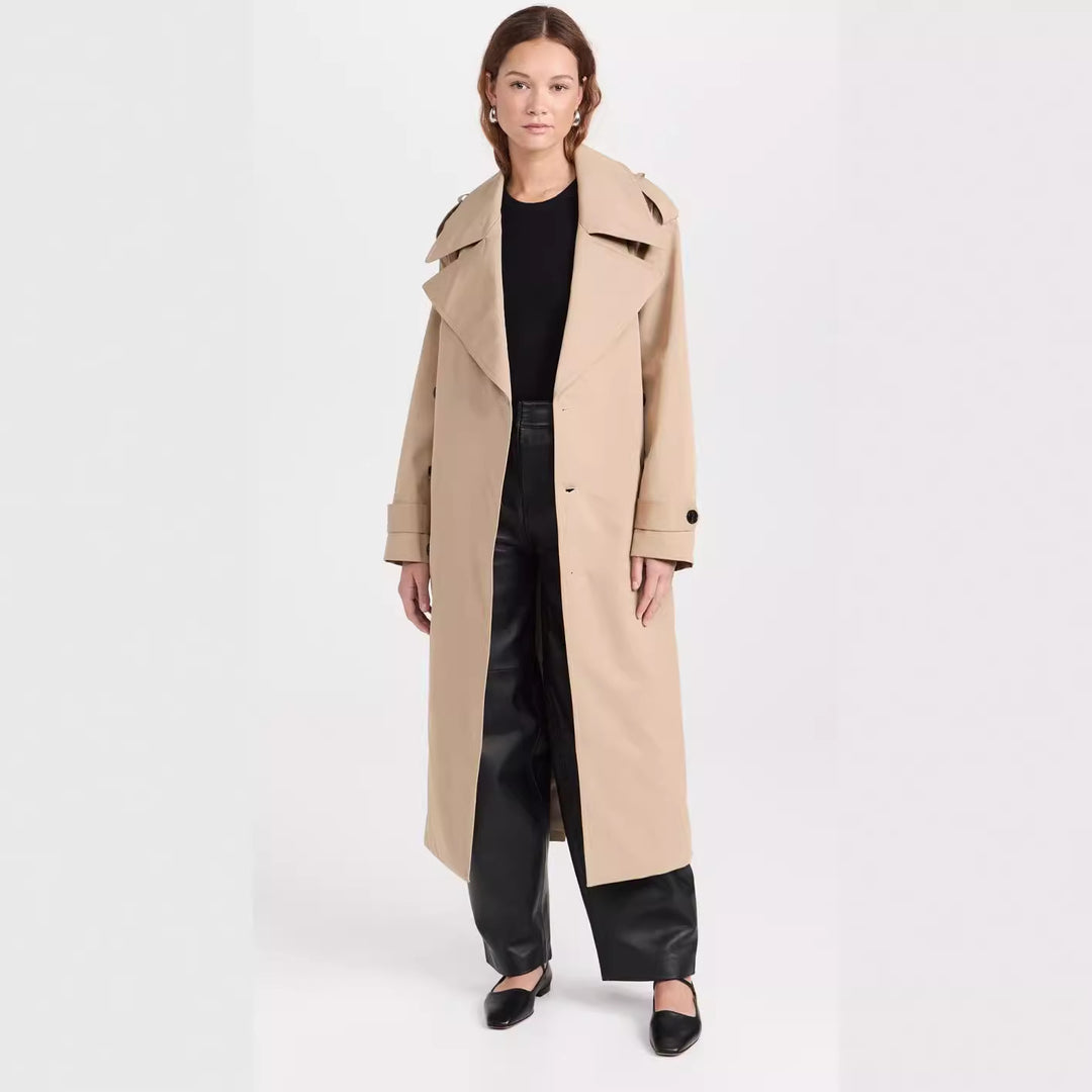 Damen Langer Trenchcoat aus Baumwollmix mit doppelreihiger Knopfleiste, Taillengürtel und Schulterklappen Shop Nory