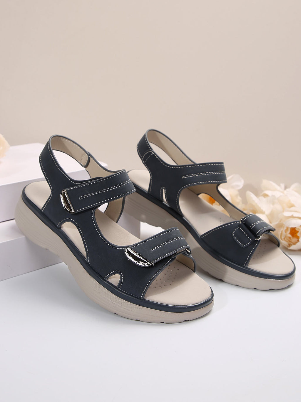 Damen Komfortable Riemensandalen mit verstellbarem Klettverschluss und ergonomischer Sohle