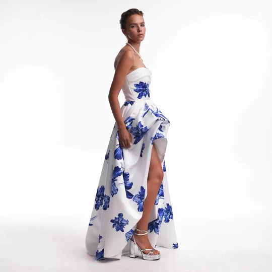 Damen Hochzeitskleid mit strapless Design und floralen Applikationen