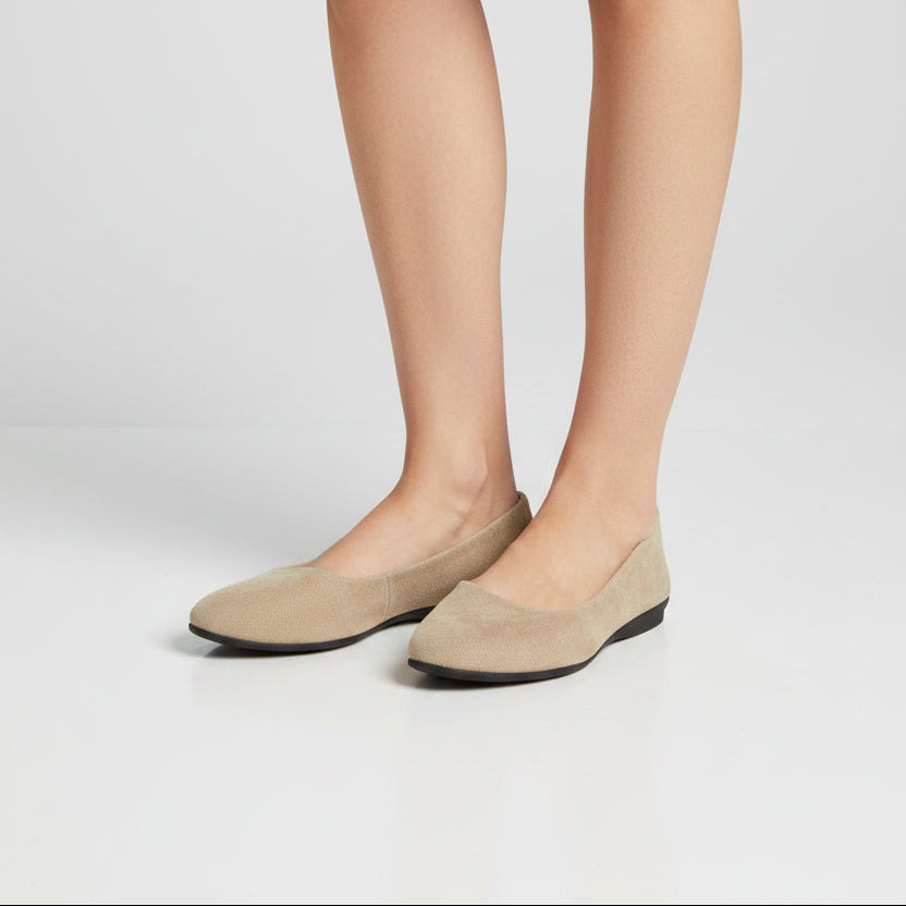 Damen Bequeme Slipper mit weichem PU-leder-Obermaterial und rutschfester Sohle