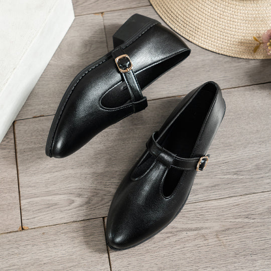 Damen Lack-Mary-Jane-Ballerinas mit spitzer Kappe, verstellbarem Riemen und kleinem Blockabsatz Shop Nory