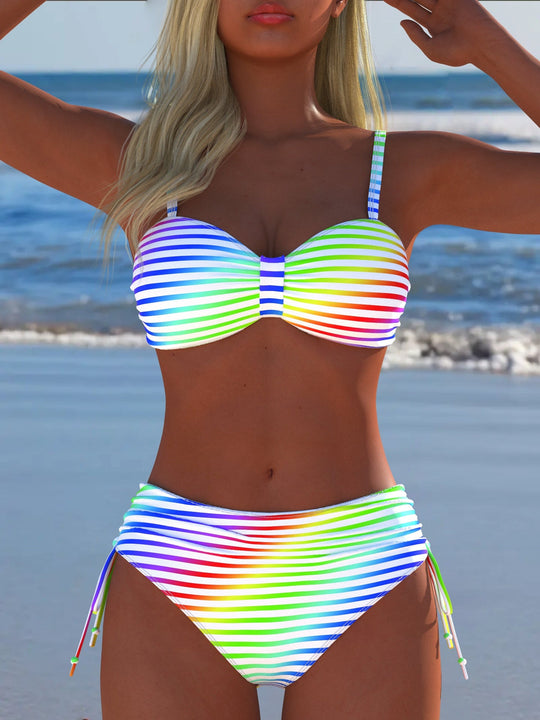Damen Bikini-Set mit stilvollem Karomuster und goldfarbenen Akzenten