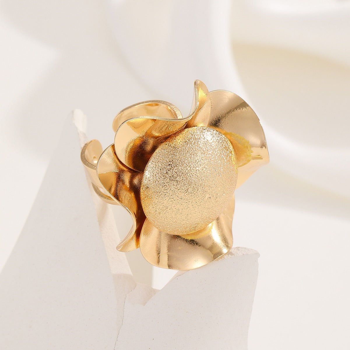 Damen Ring mit kunstvollem Blütendesign Shop Nory