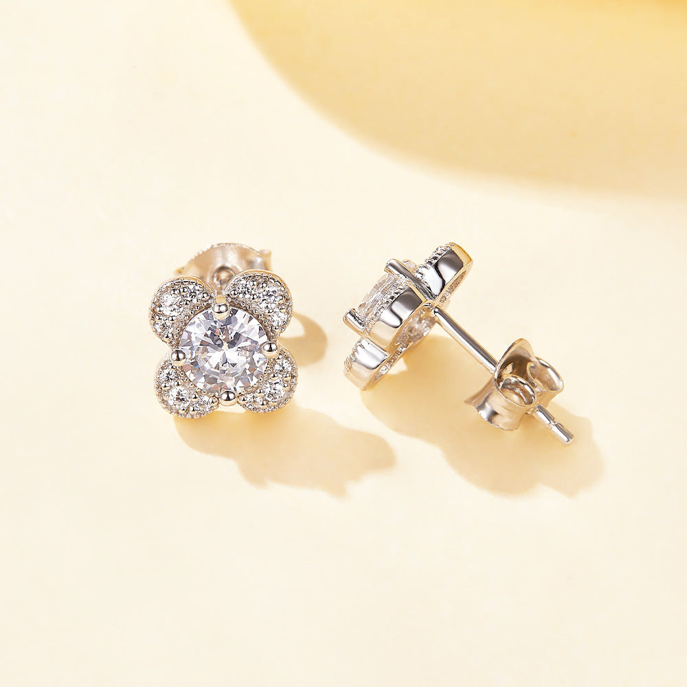 Damen Ohrringe mit stilvollem Schmetterlingsdesign und funkelndem Zirkonia-Besatz Shop Nory