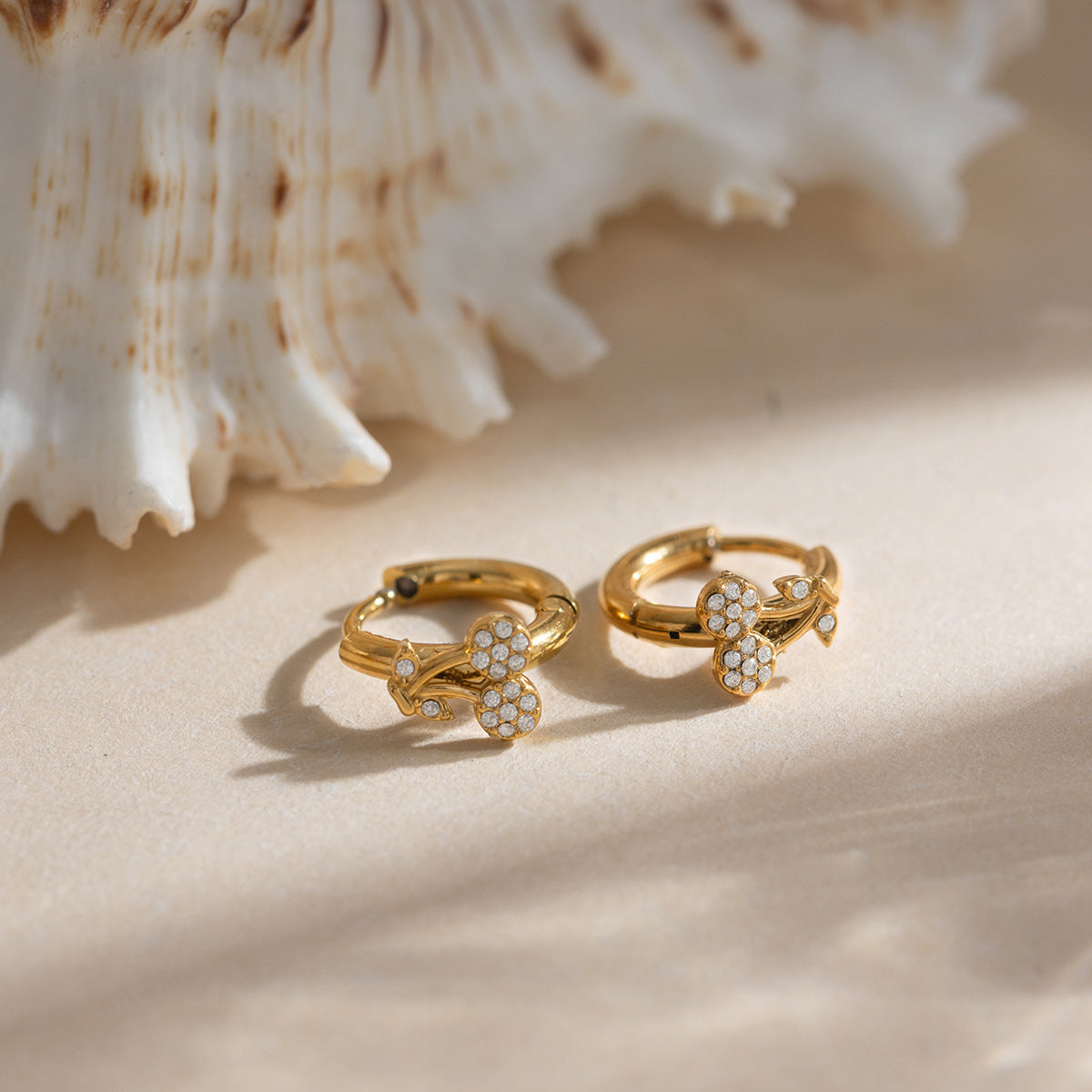 Damen Halskette mit Liebe-Detail aus hochwertigem Edelstahl Shop Nory