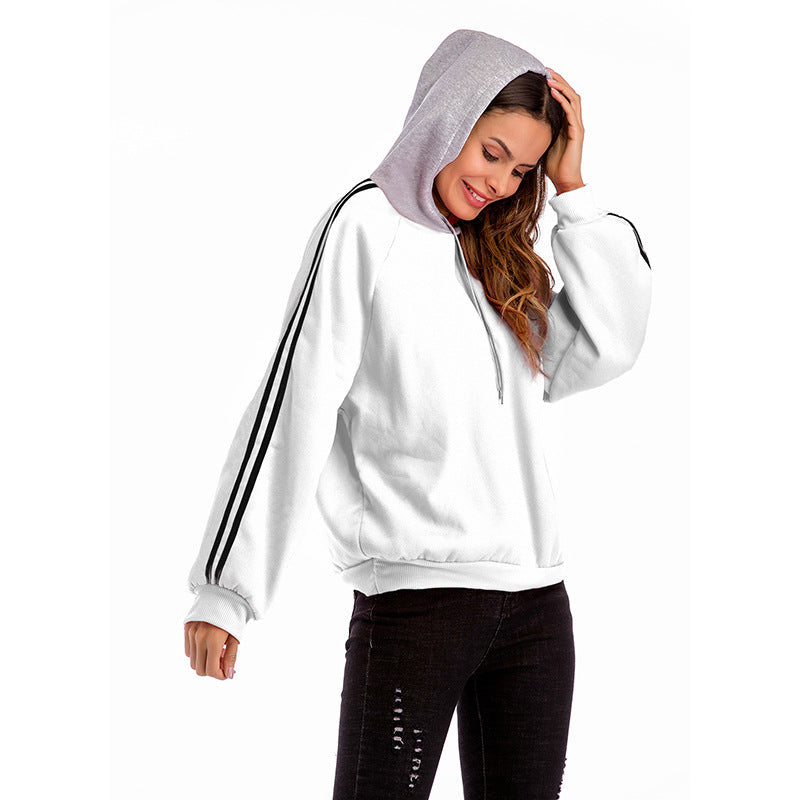 Damen modischer Kapuzenpullover mit kontrastierenden Ärmeln und lässigem Schnitt Shopnory