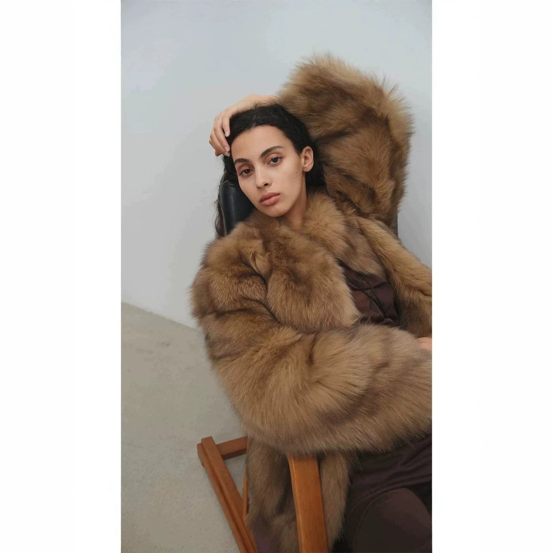 Damen Kurzmantel aus hochflorigem Kunstpelz mit tailliertem Boxy-Schnitt und voluminösem Schalkragen Shop Nory