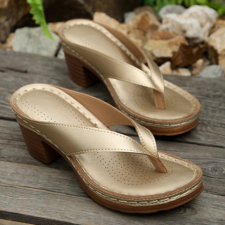 Damen Wedge-Pantoletten mit elegantem Riemendesign und komfortabler Fußbettung Shopnory