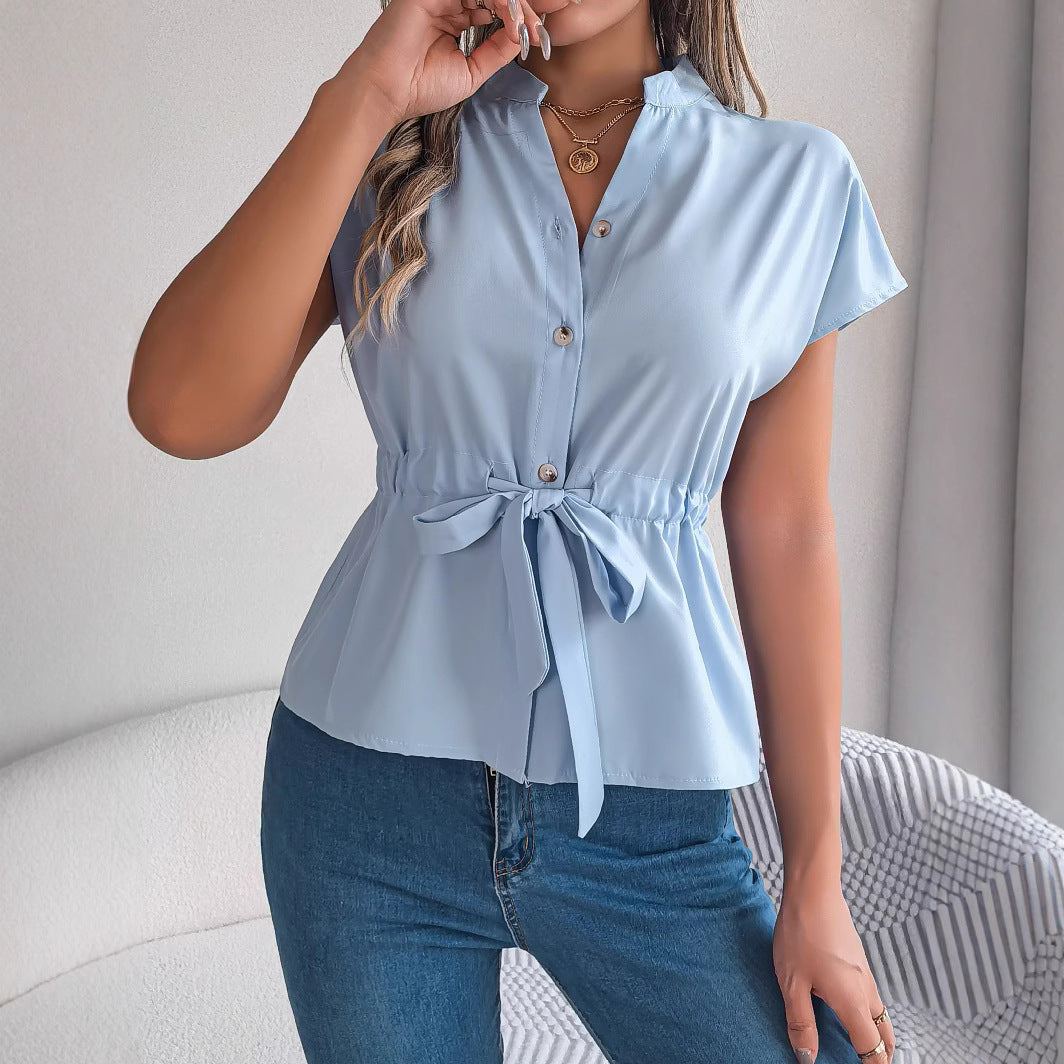 Damen Blusenshirt mit tailliertem Schnitt und kurzen Ärmeln