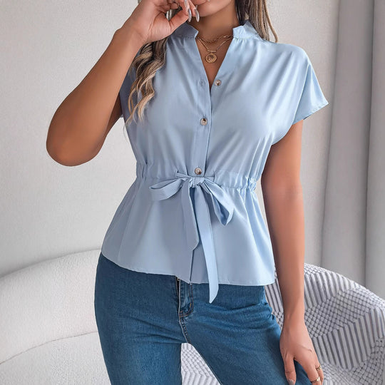 Damen Blusenshirt mit tailliertem Schnitt und kurzen Ärmeln