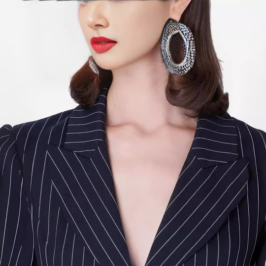 Damen Tailliertes Nadelstreifen-Blazerkleid im modernen Tailoring Shop Nory