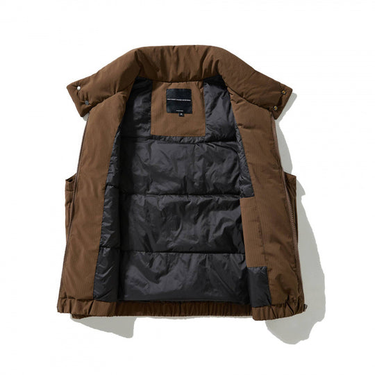 Herren Wattierte Outdoor‑Weste mit hohem Stehkragen, elastischem Saum und großen Klappentaschen Shop Nory