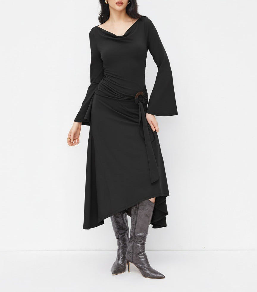 Damen Asymmetrisches Midikleid mit Wasserfallkragen, Glockenärmeln und seitlichem Ringdetail Shop Nory