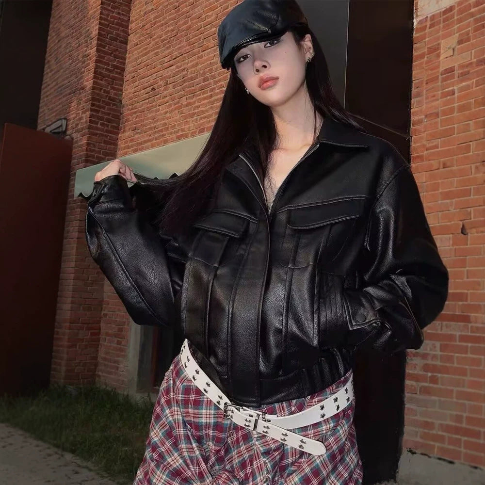Damen Kurz geschnittene Kunstlederjacke im Boxy Cut mit voluminösen Ballonärmeln Shop Nory