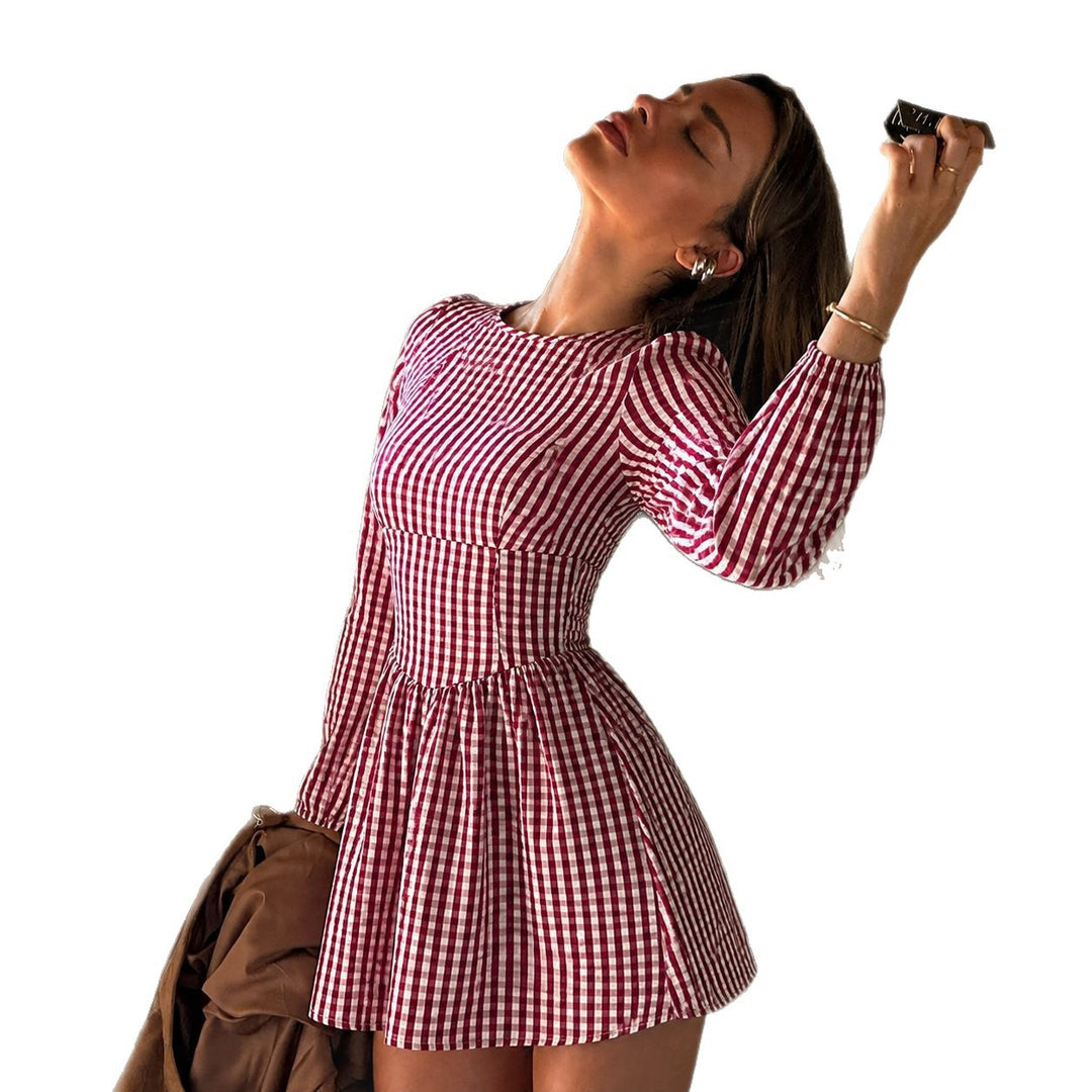 Damen tailliertes Vichy-Minikleid mit langen Ärmeln, figurbetonter Teilungsnaht und voluminöser Rockpartie Shop Nory