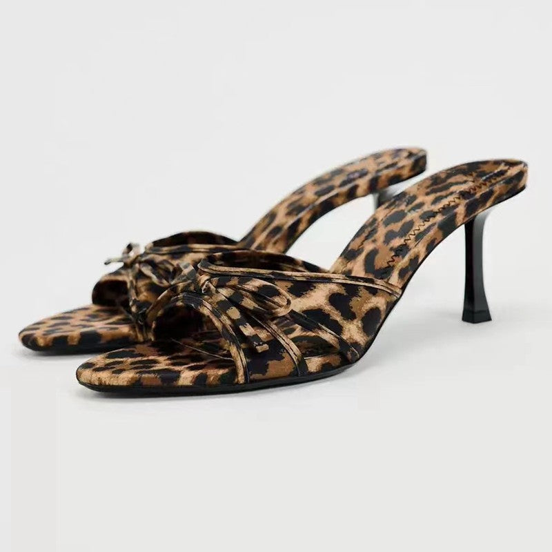Damen elegante Slingback-Strandsandalen mit filigranem Riemendesign