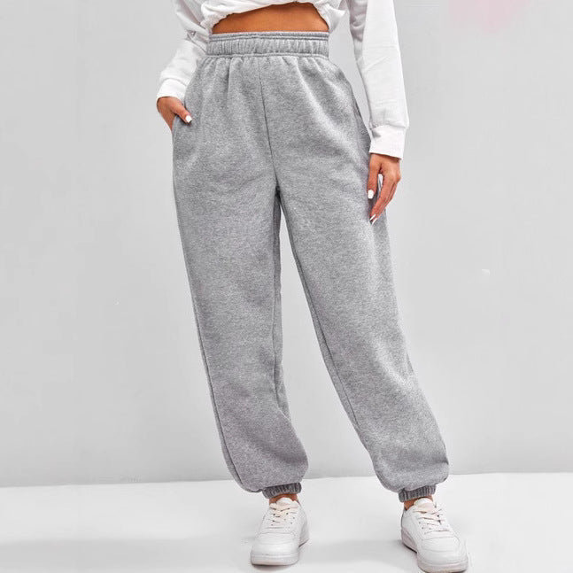 Damen nan hochgeschnittene Relax-Fit Jogginghose mit elastischem Bund, Seitentaschen und gerafften Beinbündchen Shop Nory