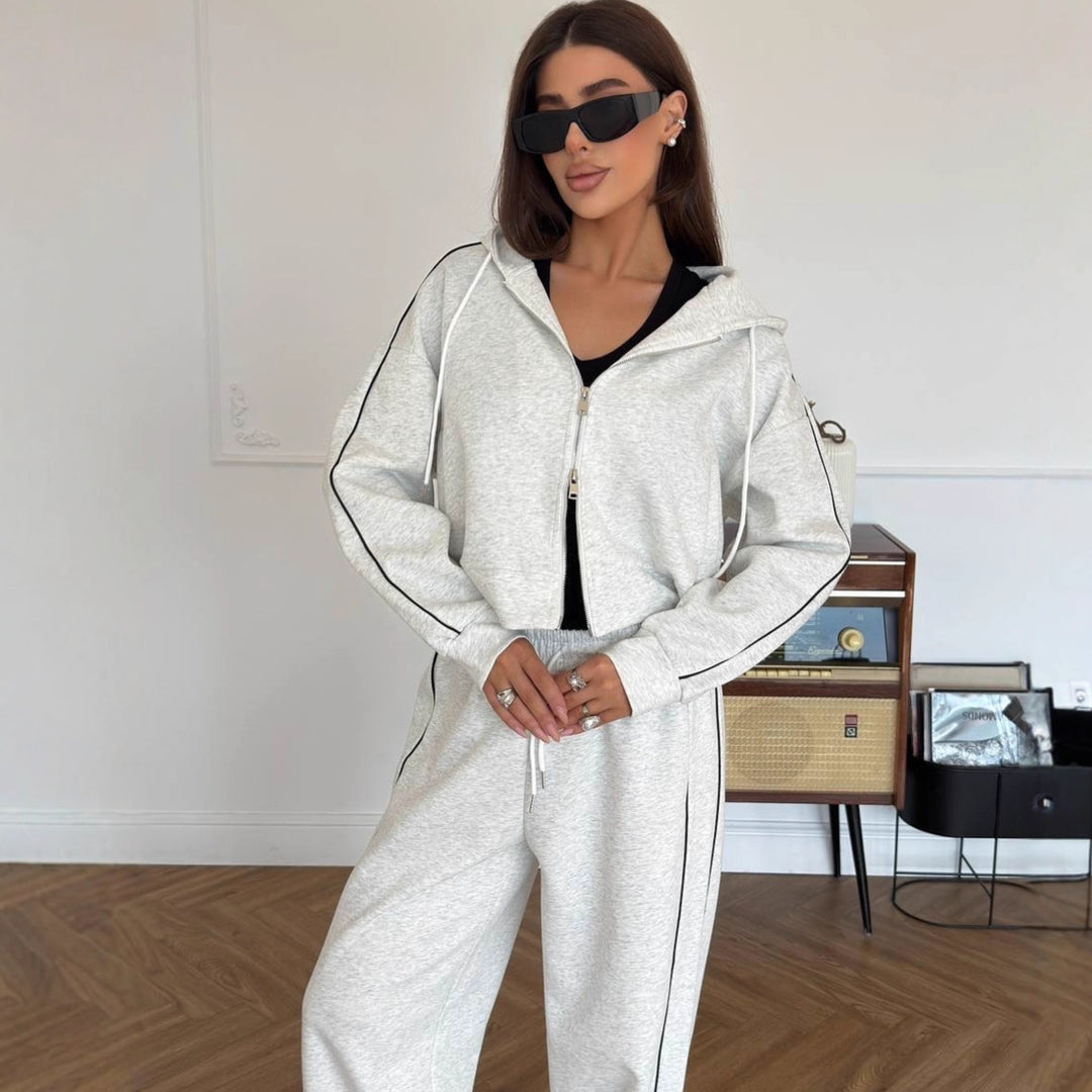 Damen Lässiges zweiteiliges Lounge-Set mit oversized Zipjacke und weitem Kordelzug-Hosenbund Shop Nory