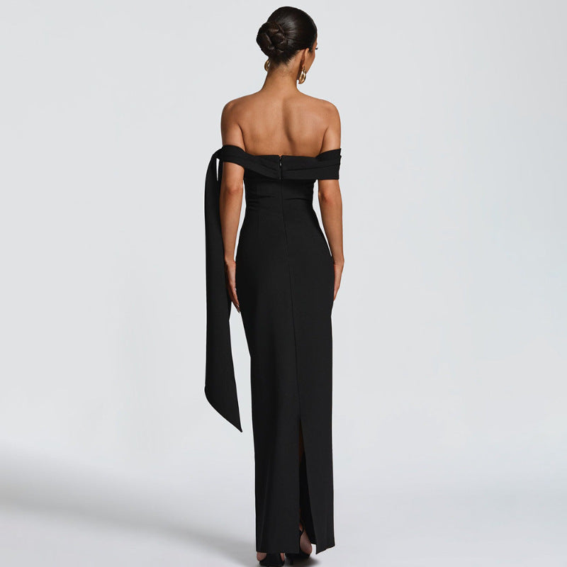 Damen Elegantes Abendkleid mit Off-Shoulder-Design und Fließendem Cape