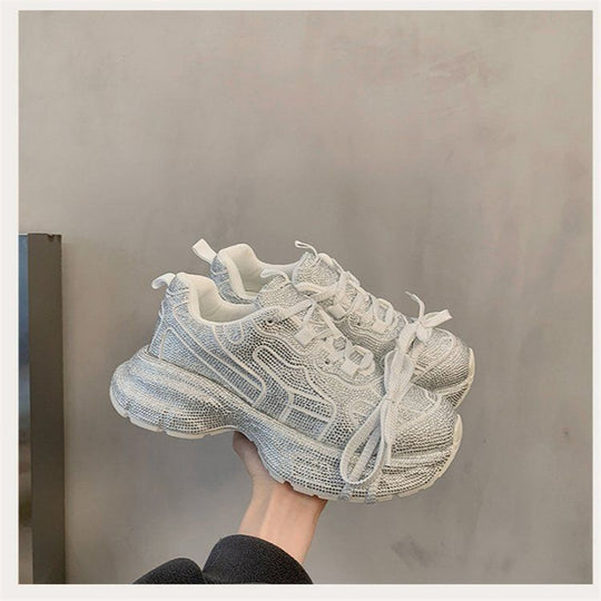 Damen Statement‑Sneaker mit strukturiertem Netz‑Mesh, überhöhter Plateau‑Sohle und gepolstertem Komfortfutter Shop Nory