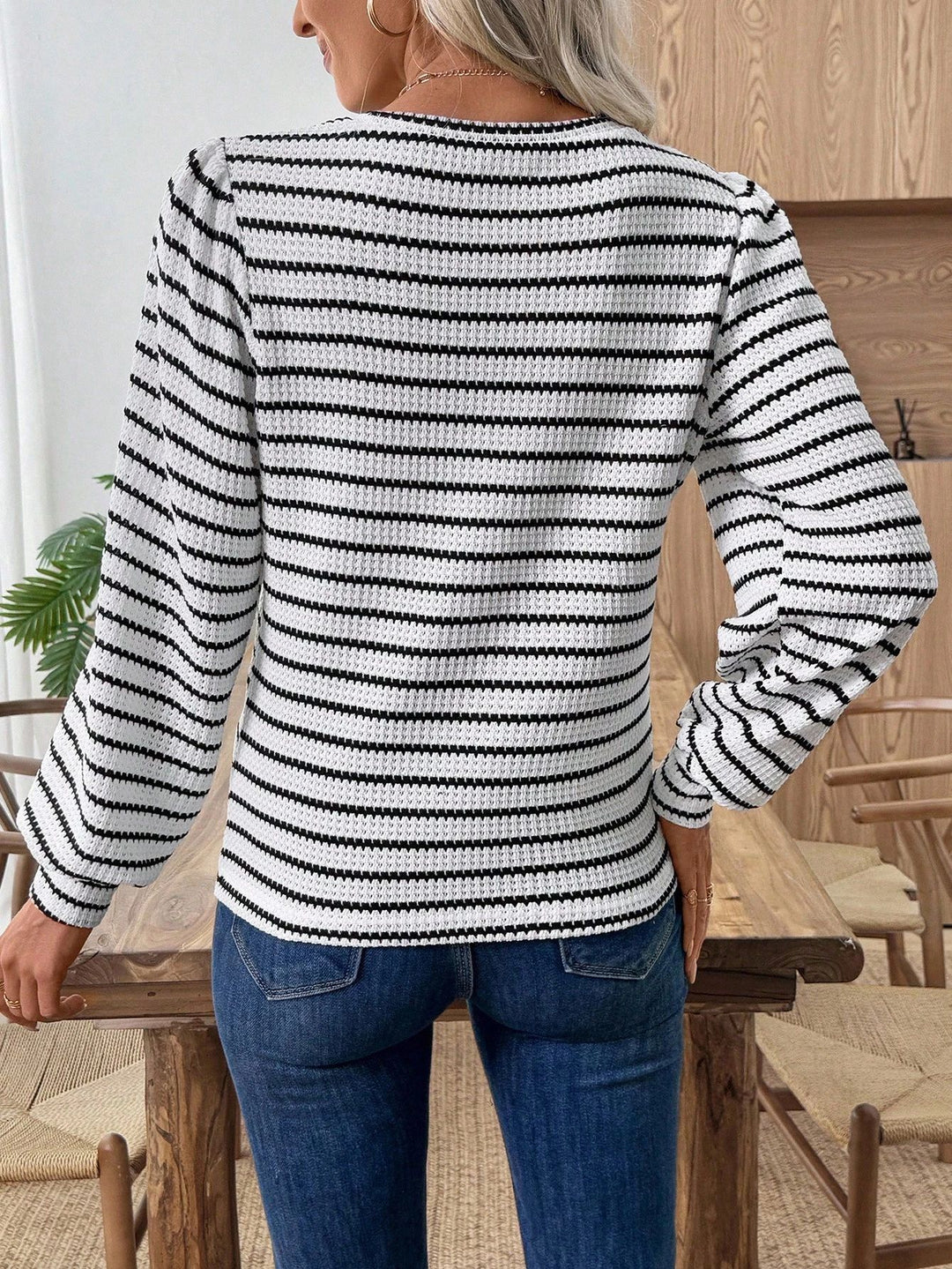 Damen Gestreifter Feinstrick-Pullover mitWaffelstruktur und Rundhalsausschnitt Shop Nory