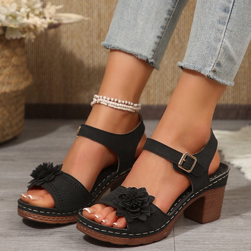 Damen Plateau-Sandalen mit floralen Akzenten und rutschfester Sohle