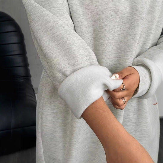 Damen Oversize-Sweatkleid Midilänge mit Seitenschlitzen und Rippbündchen Shop Nory