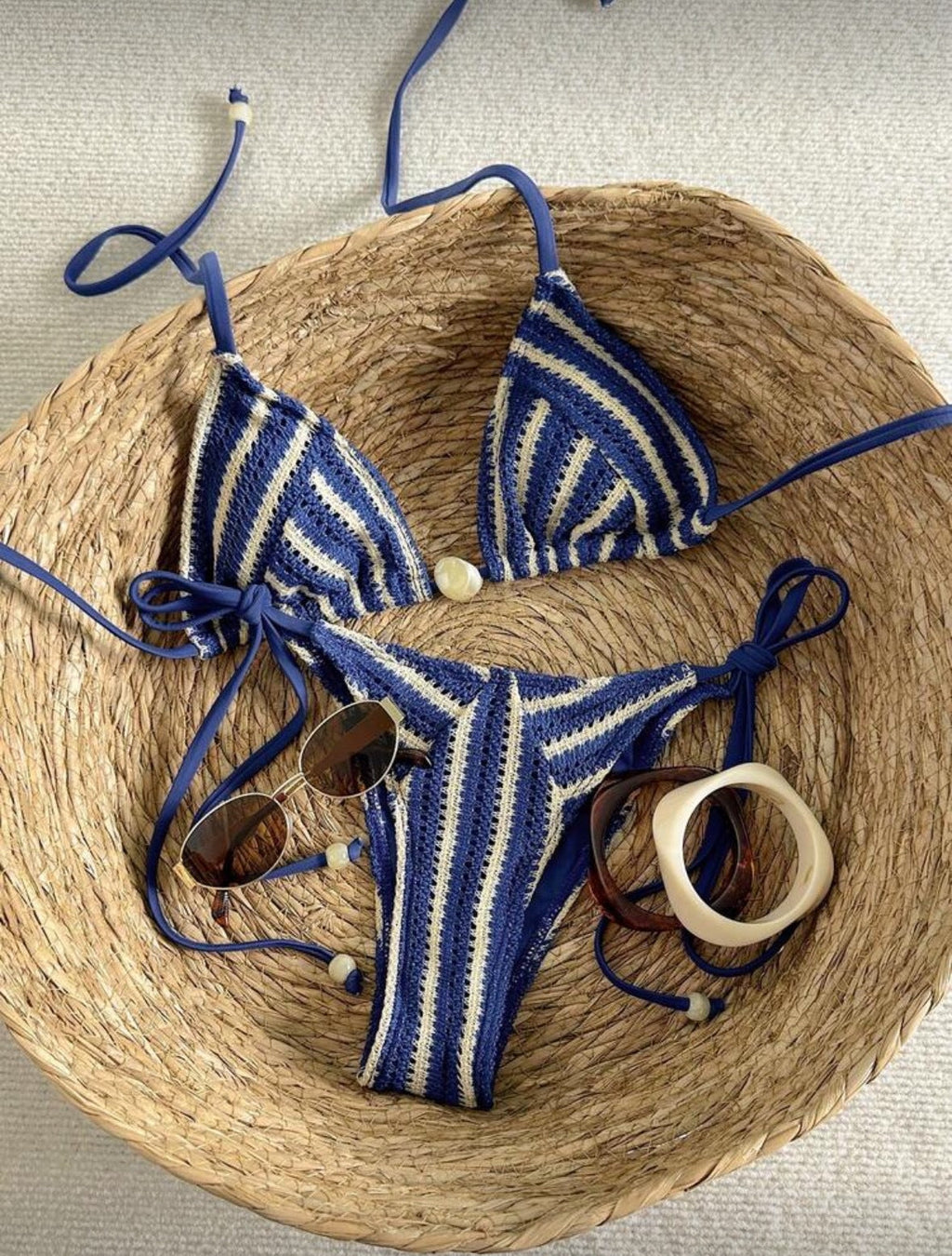 Damen Handgehäkelter Bikini mit maritimem Streifenmuster