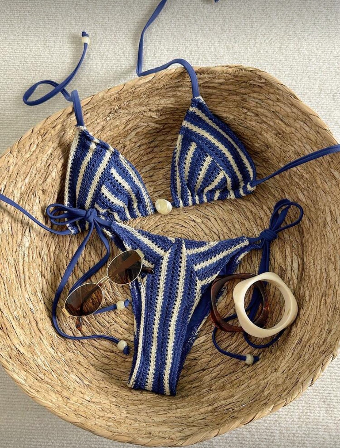 Damen Handgehäkelter Bikini mit maritimem Streifenmuster