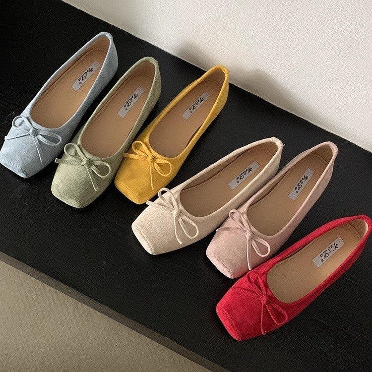 Damen Ballerinas aus hochwertigem Wildleder mit filigranem Schleifendetail