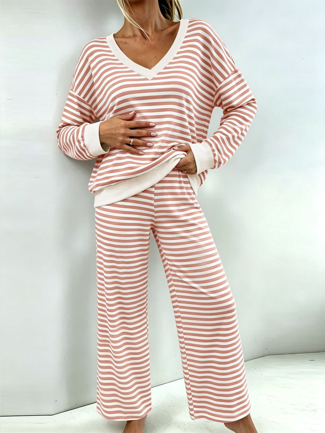 Damen Maritimes Zweiteiler mit V-Ausschnitt, Oversize-Pullover und Palazzo‑Hose Shop Nory