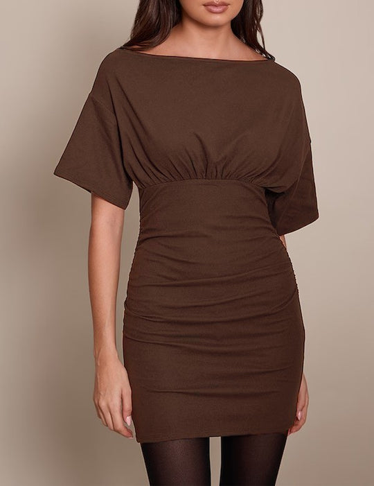 Damen Figurnahes Mini-Kleid mit U‑Boot‑Ausschnitt, Taillenraffung und Fledermausärmeln Shop Nory