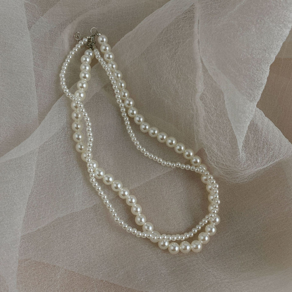 Damen elegante Perlenhalskette mit detailliertem Kettendesign Shop Nory