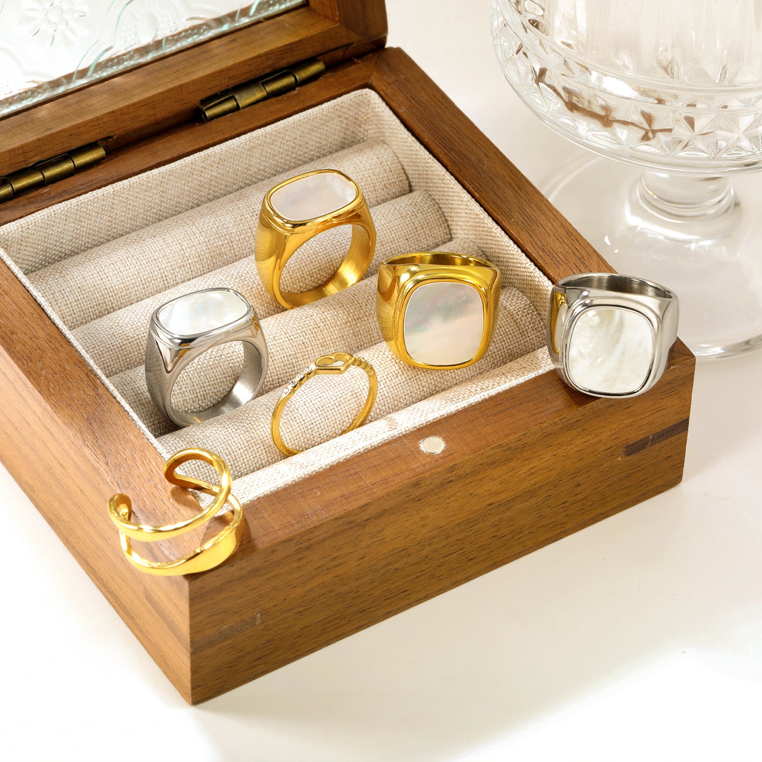 Damen Ring mit elegantem, rechteckigem Perlenanhänger Shop Nory