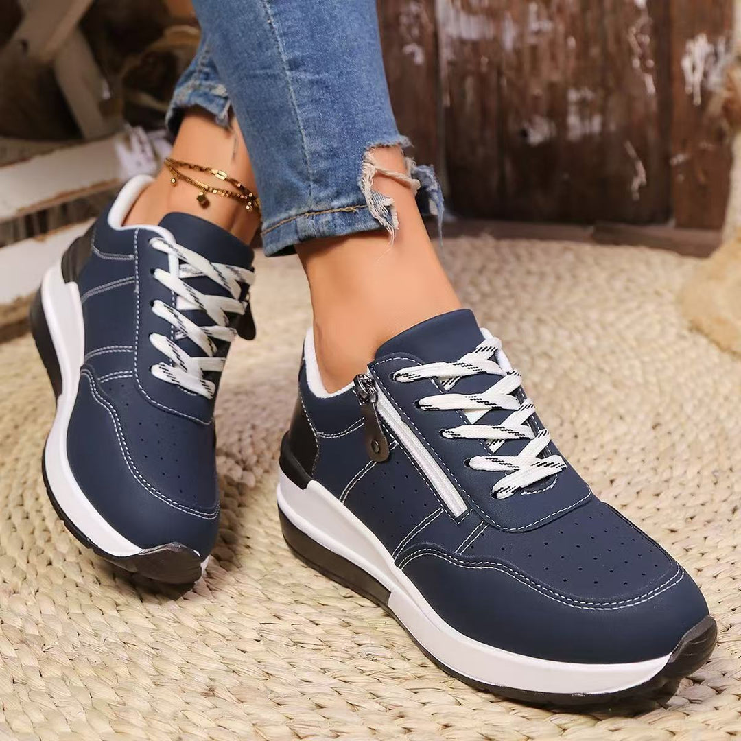 Damen sportive Plateau-Wedgesneaker mit seitlichem Zipper, perforiertem Nubuklook und dämpfender EVA-Sohle Shop Nory