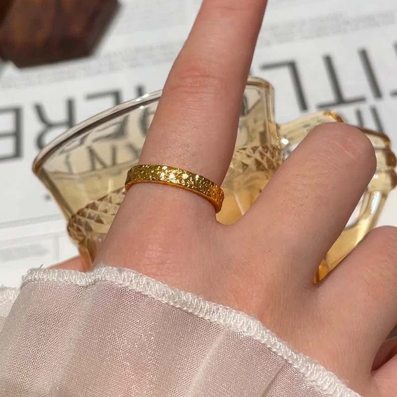 Damen eleganter, strukturierter Ring Shop Nory