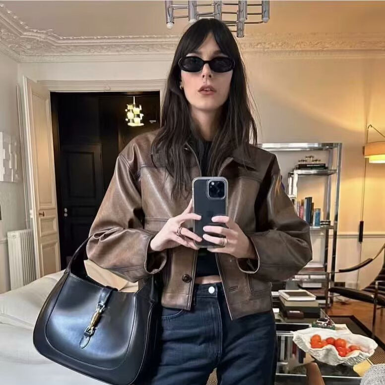 Damen Kurzjacke aus veganer Lederoptik im kastenförmigen Worker Look Shop Nory