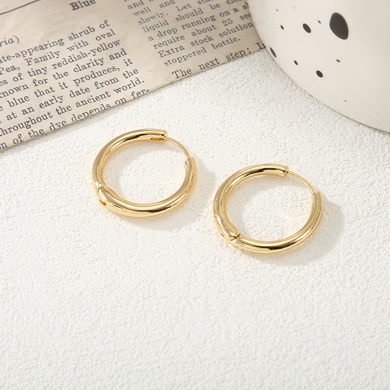 Damen Creolen mit modernem, strukturiertem Design Shop Nory