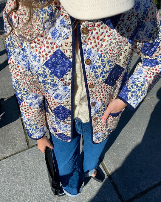 Damen Gefütterter Patchwork‑Steppmantel mit floralen Einsätzen und aufgesetzten Taschen Shop Nory