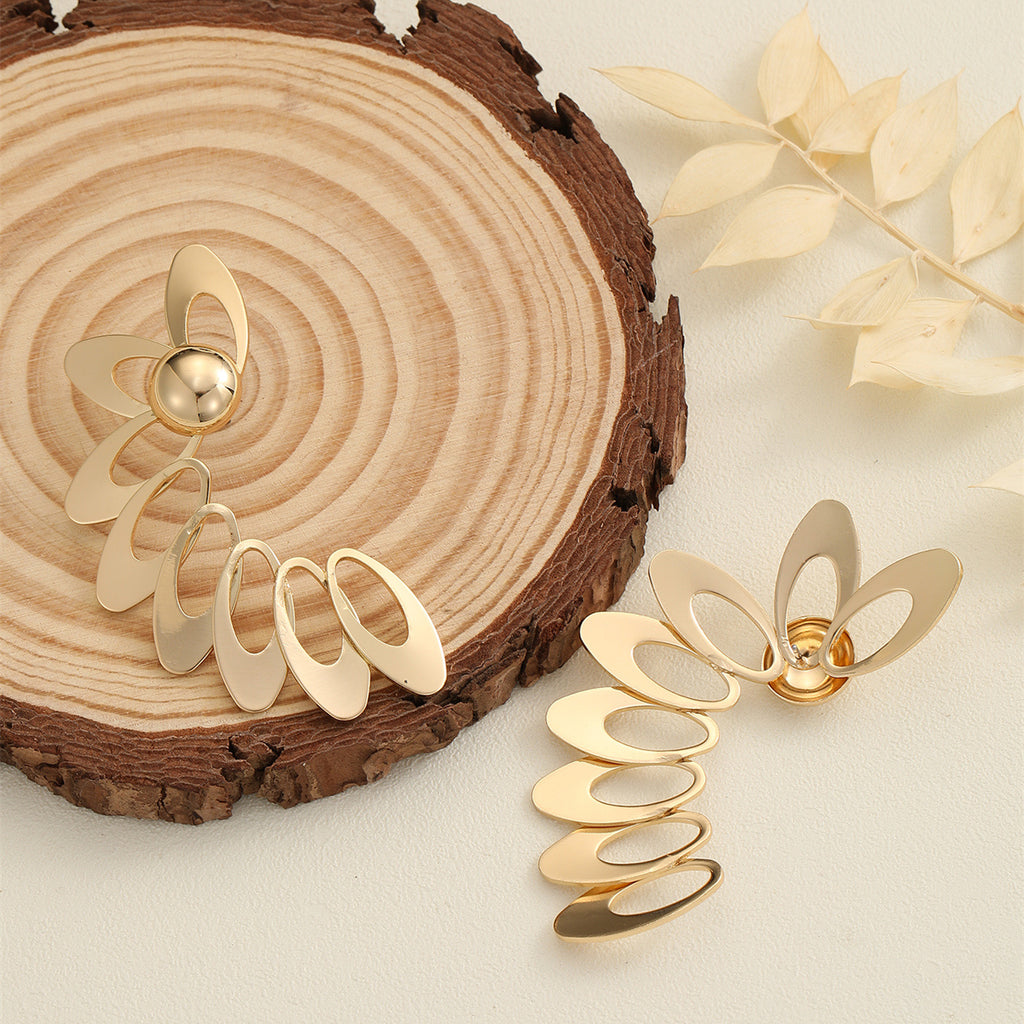 Damen Hängende Ohrringe im floralen Design mit goldenen Akzenten Shop Nory