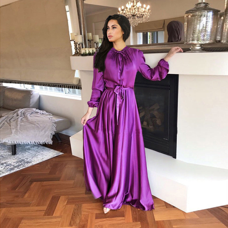 Damen Maxikleid aus fließendem Satin mit Stehkragen und Bindegürtel Shop Nory