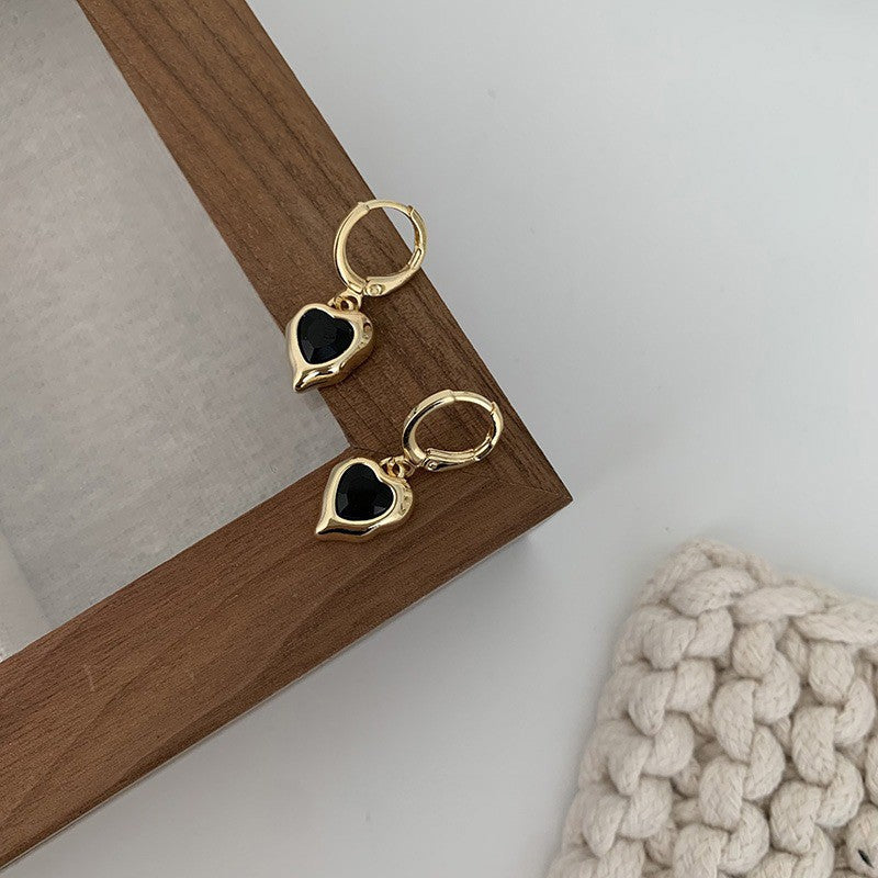 Damen Ohrhänger mit herzförmigem Design und schwarzem Stein Shop Nory