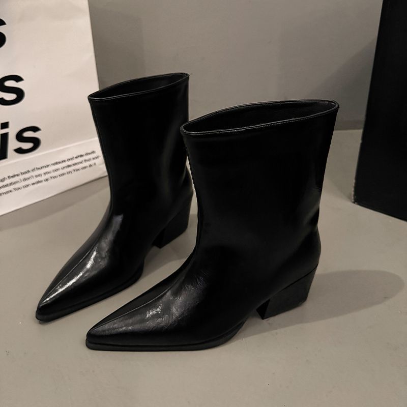 Damen Spitz zulaufende halbhohe Stiefelette mit skulptiertem Blockabsatz Shop Nory