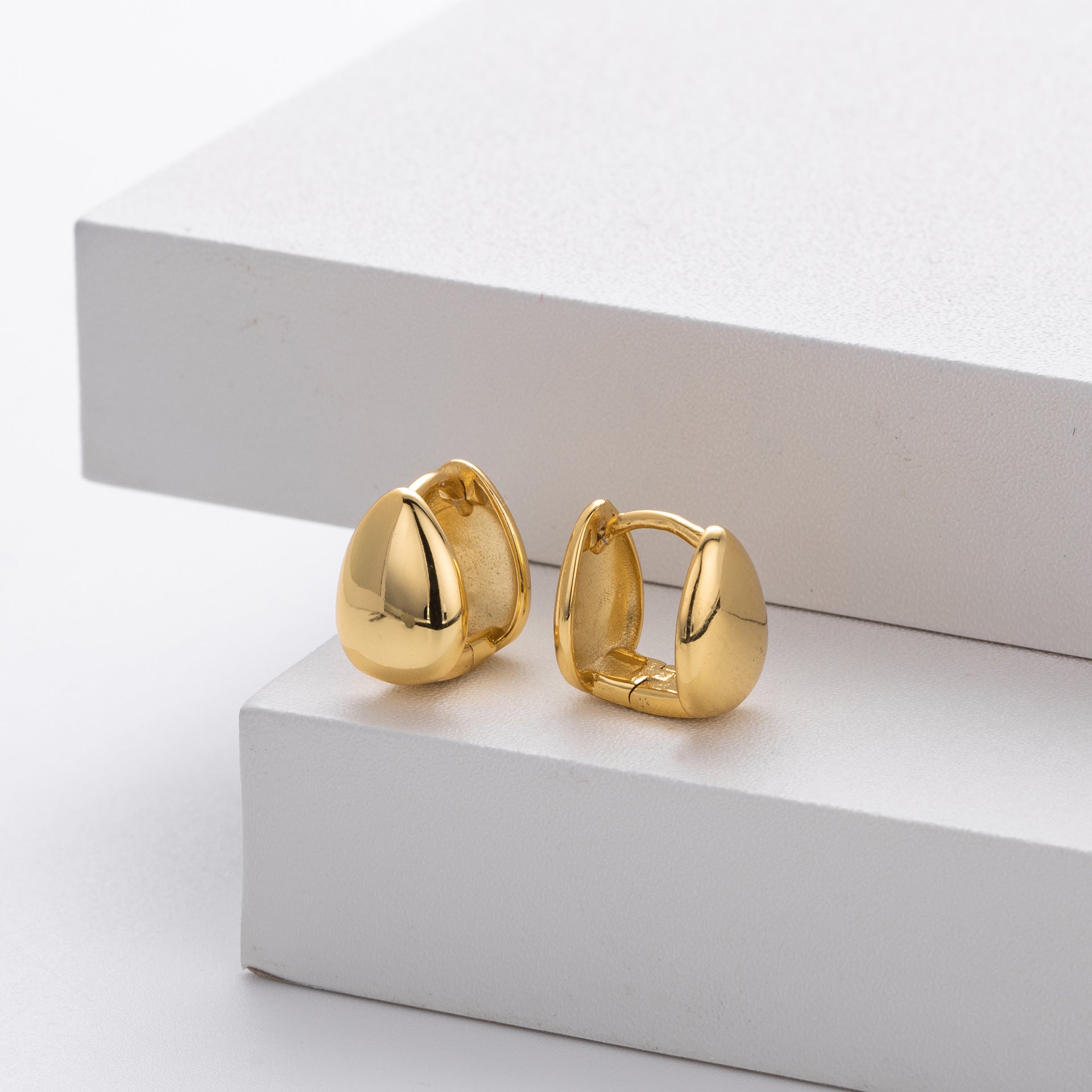 Damen Ohrstecker im eleganten Eiform-Design mit hochwertigem 925 Sterling Silber Shop Nory