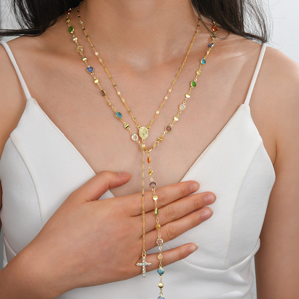 Damen mehrlagige Halskette mit bunten Steinen und elegantem Kreuzanhänger Shop Nory